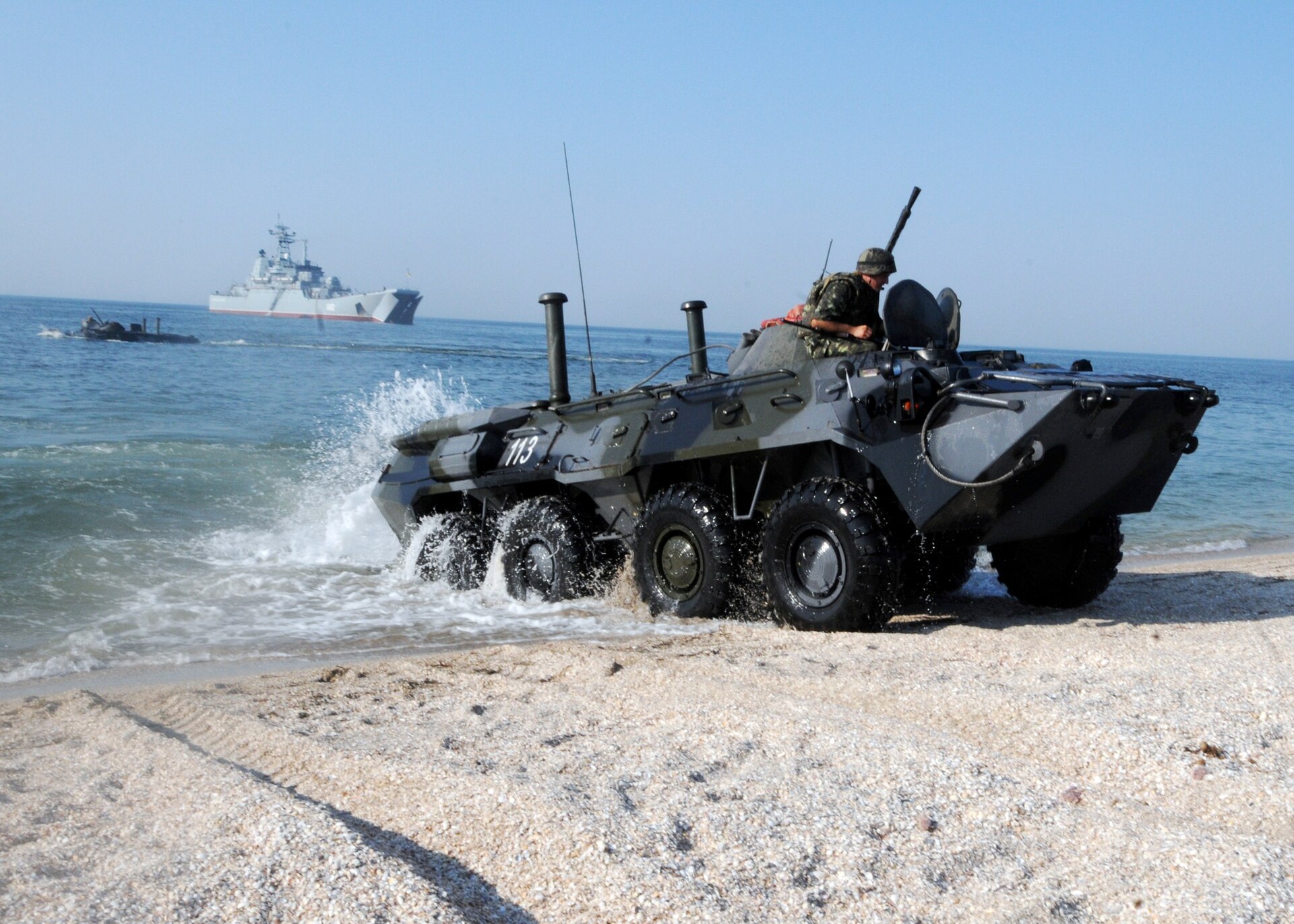 BTR-80 4