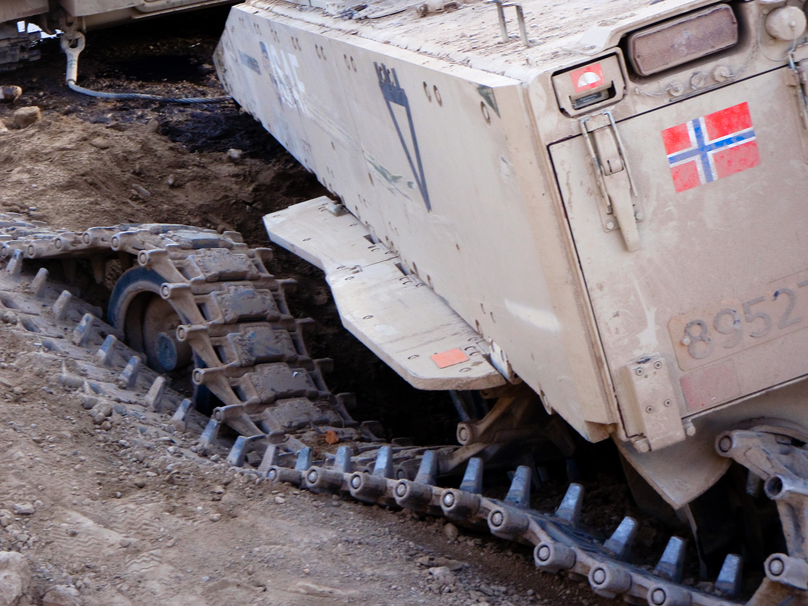 CV90 3