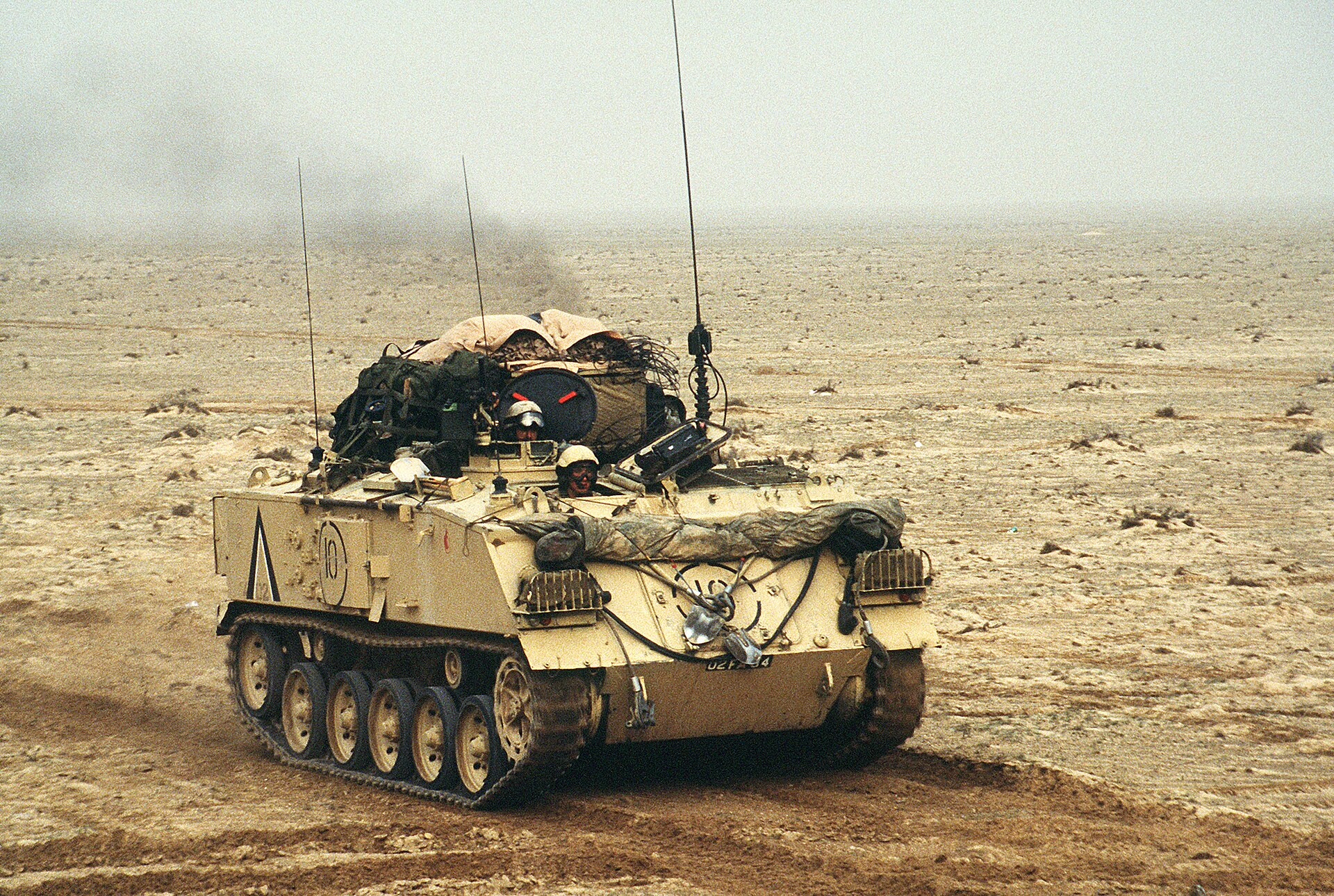 FV432