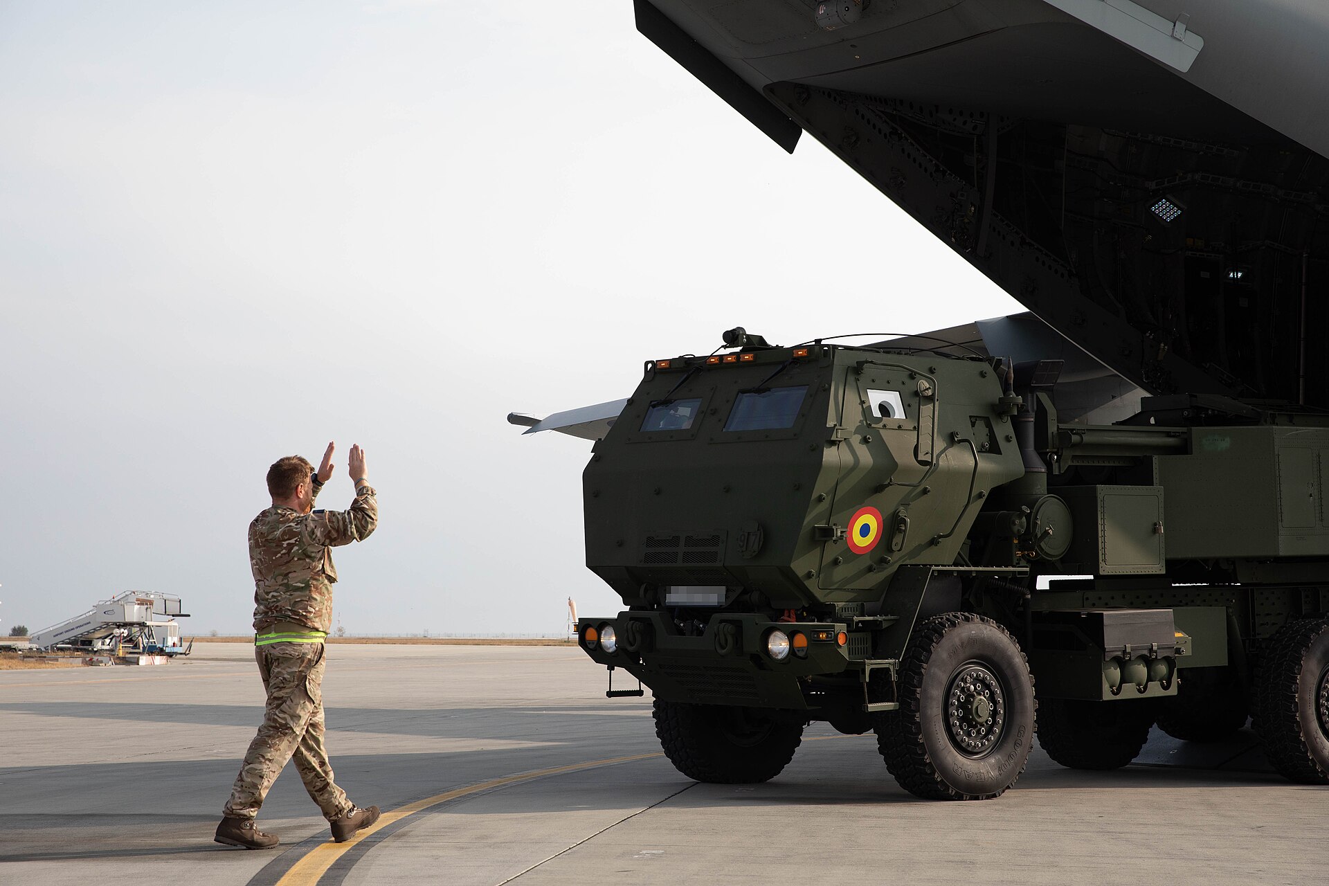 M142 HIMARS 3