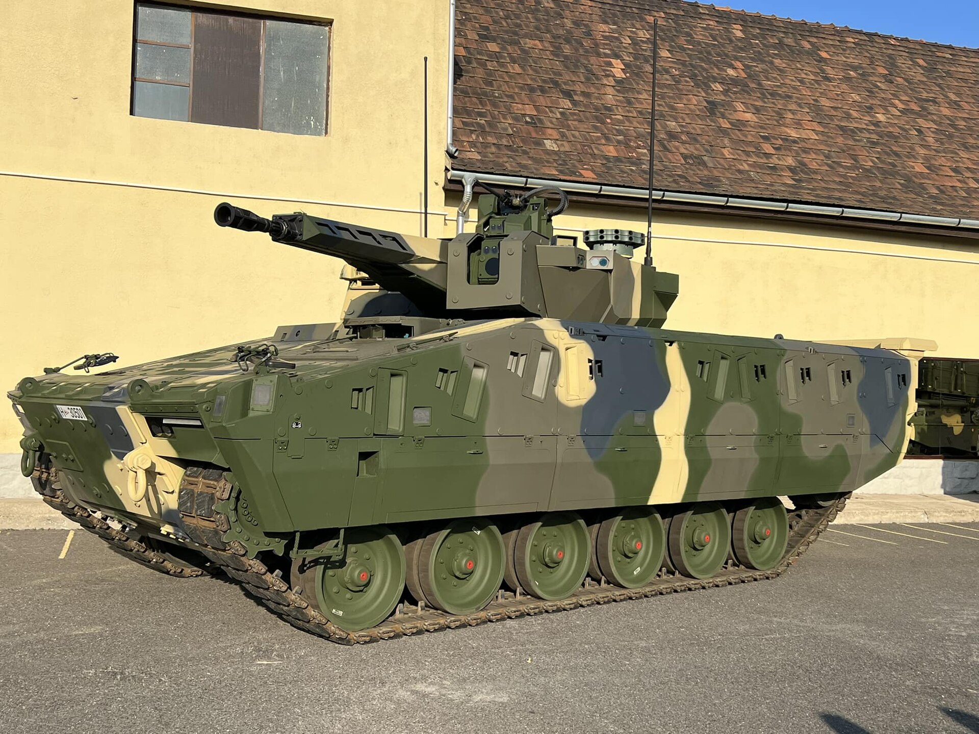 Rheinmetall Lynx KF41 3