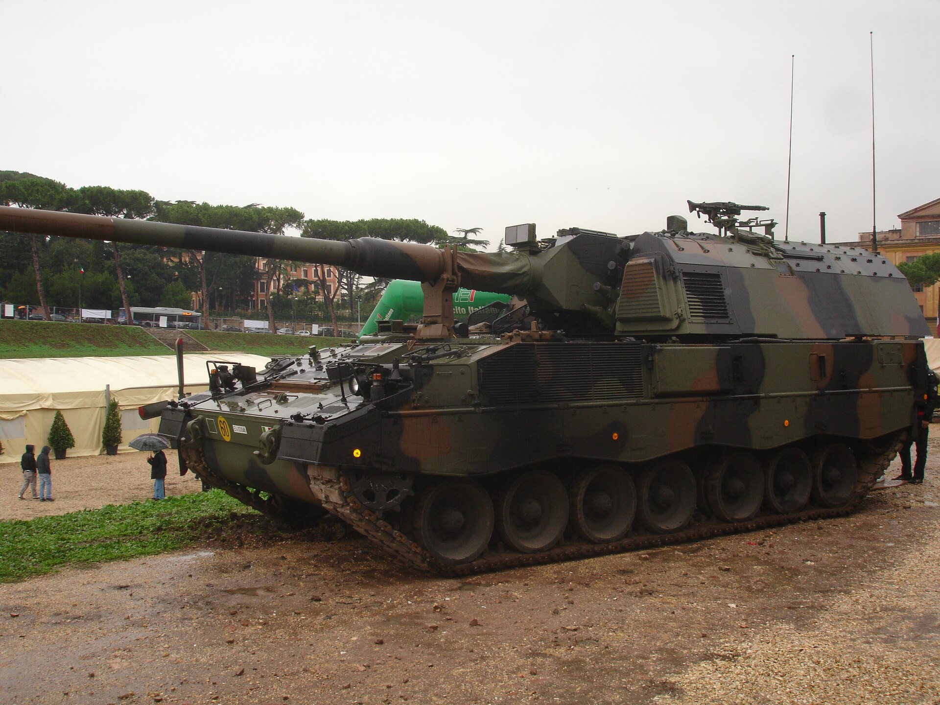 PzH 2000 2